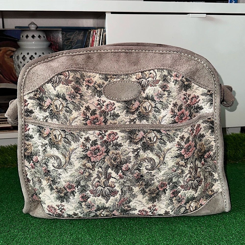 Vintage French Luggage Company Carry On Bag